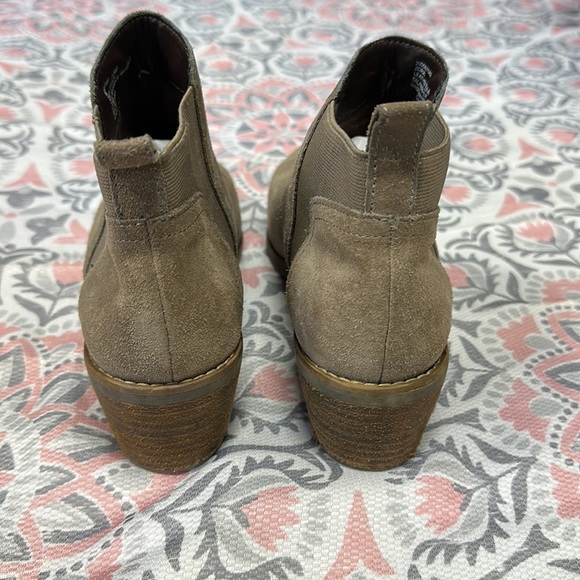 🔅‼️Kelly & Katie Sued Ankle Boots size 7.5 W - Picture 12 of 15